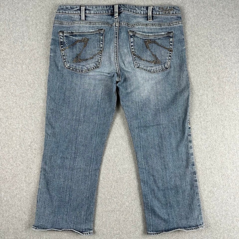 Silver Jeans Womens Capri Jeans Western Glove Alex Mid Rise Medium Wash Size 32 - Picture 2 of 10